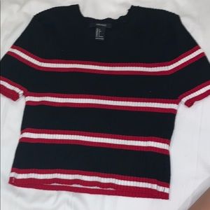 Black t shirt with stripes